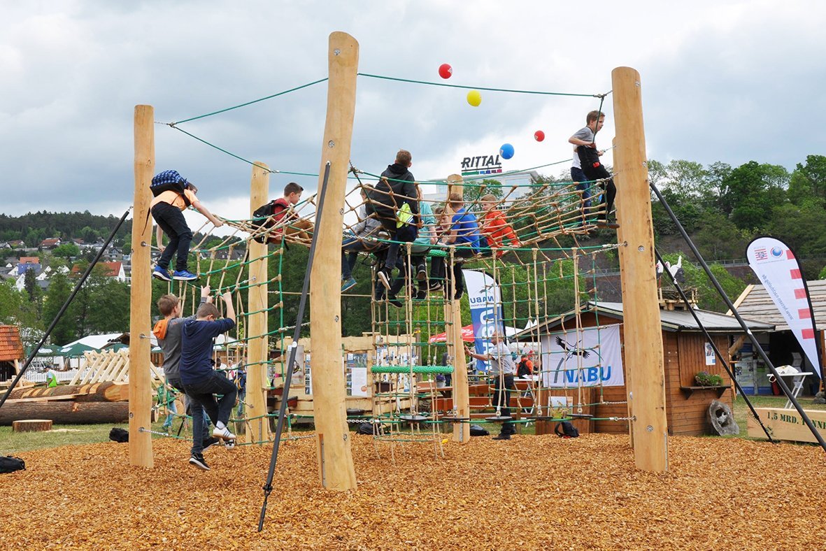 4 Tips for Ensuring Child Safety on Playhop