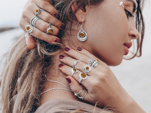 The Power of Protection: Unveiling the Mystique of Tiger Eye Jewelry 1 Tiger Eye Jewelry