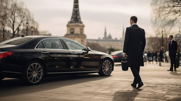 Why Choose a Luxury Car Paris Service for Your Next Trip? 1 Luxury Car Paris